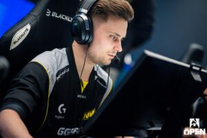 NAVI Secures First CS2 Trophy of 2025 at StarLadder StarSeries Fall in Budapest